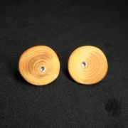 Holzohrstecker mit Stein