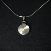 Kette mit Anhänger Silber gehämmert