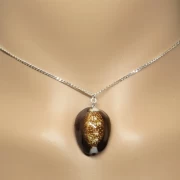 Kette mit Muschelanhänger