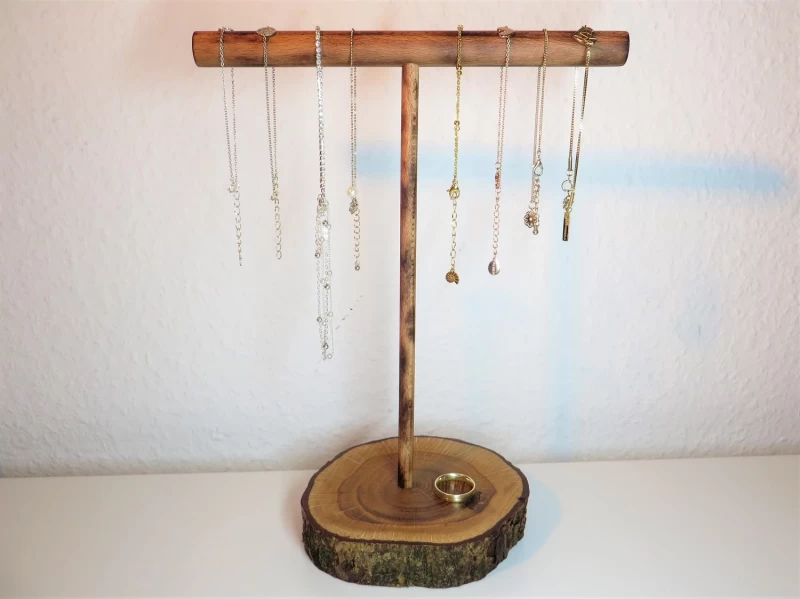 Kettenständer Schmuck