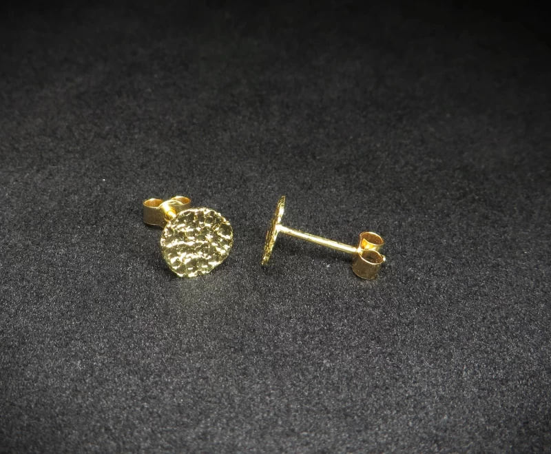 Ohrstecker gold gehämmert