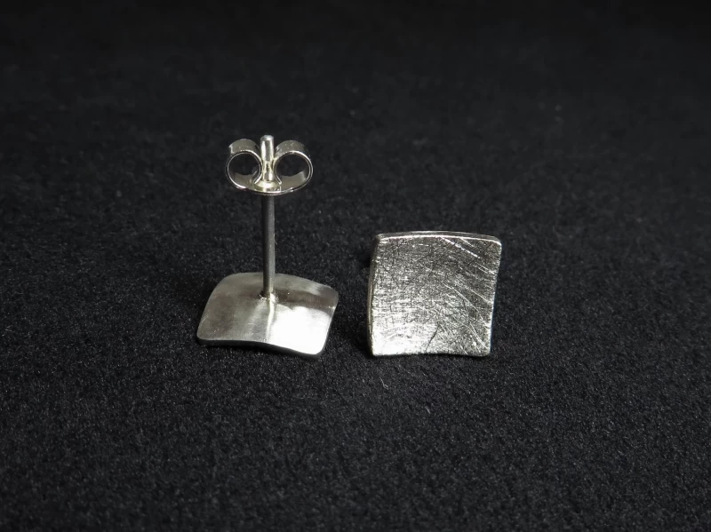 Ohrstecker quadratisch Silber