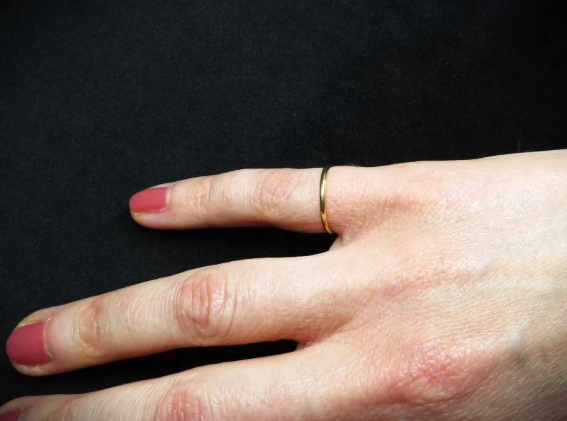 Schmaler Ring Gold